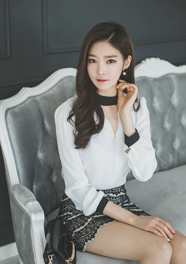 变成鬼后我和女朋友一起合作破案了